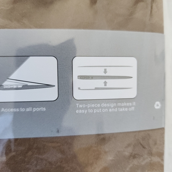 brown shell case For macbook Pro 13" - Picture 2 of 4